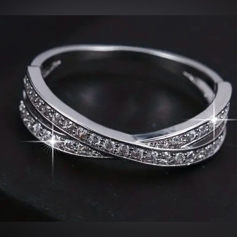 FASHION CROSS ZIRCON RING - Picture 3 of 3
